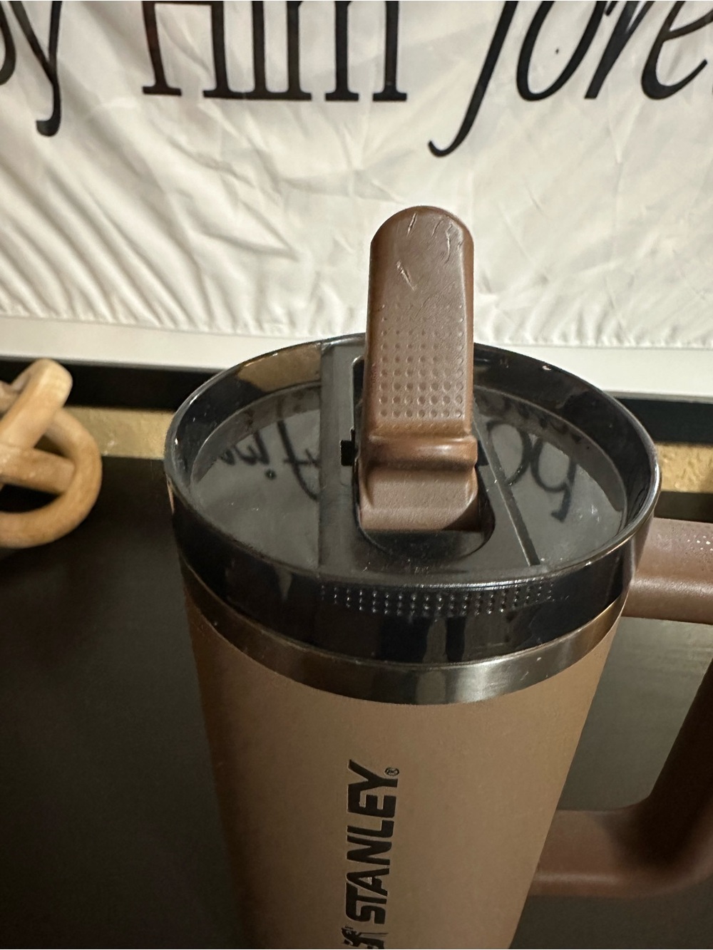 30oz stanley cups in used but good condition with accessories - Picture 9 of 16